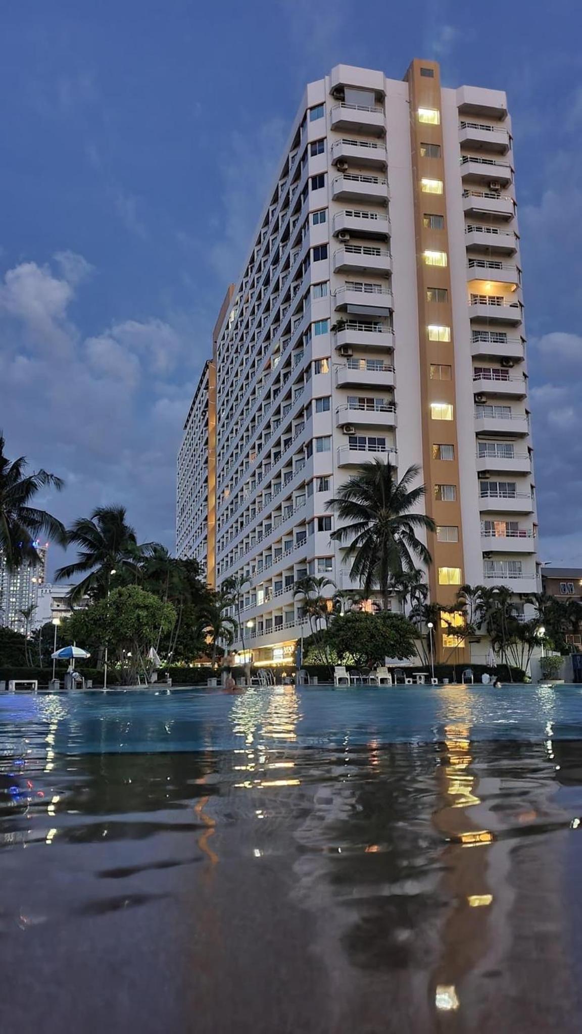 Hotel View Talay 1B Apartments - Image 1