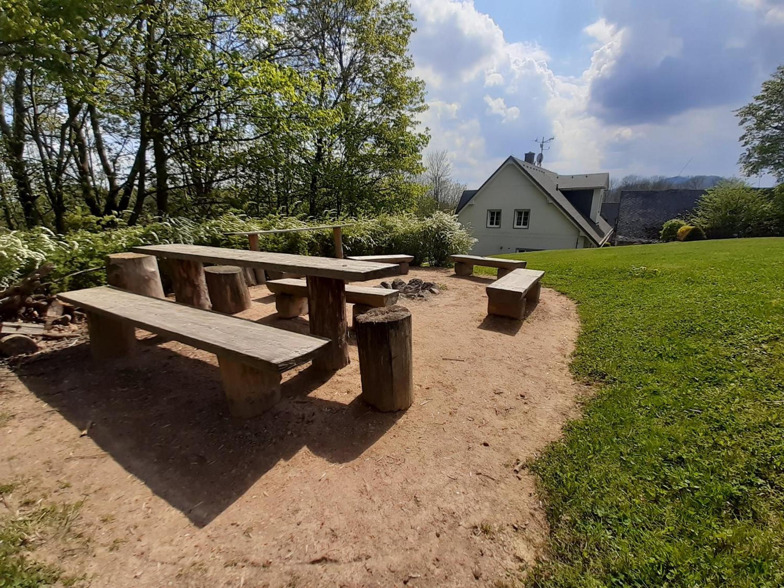 Selský dvůr 2