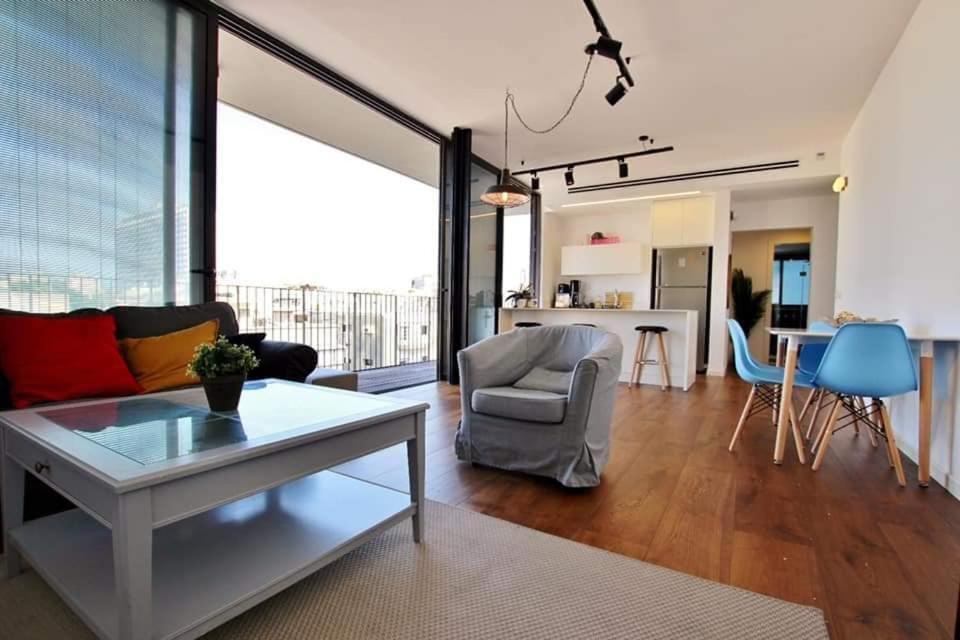 beautiful 2 bed rooms apartment on the beach view 2