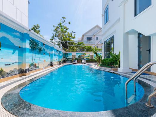 Villa Hồ Bơi PHƯƠNG NAM Long Cung Resort view 3