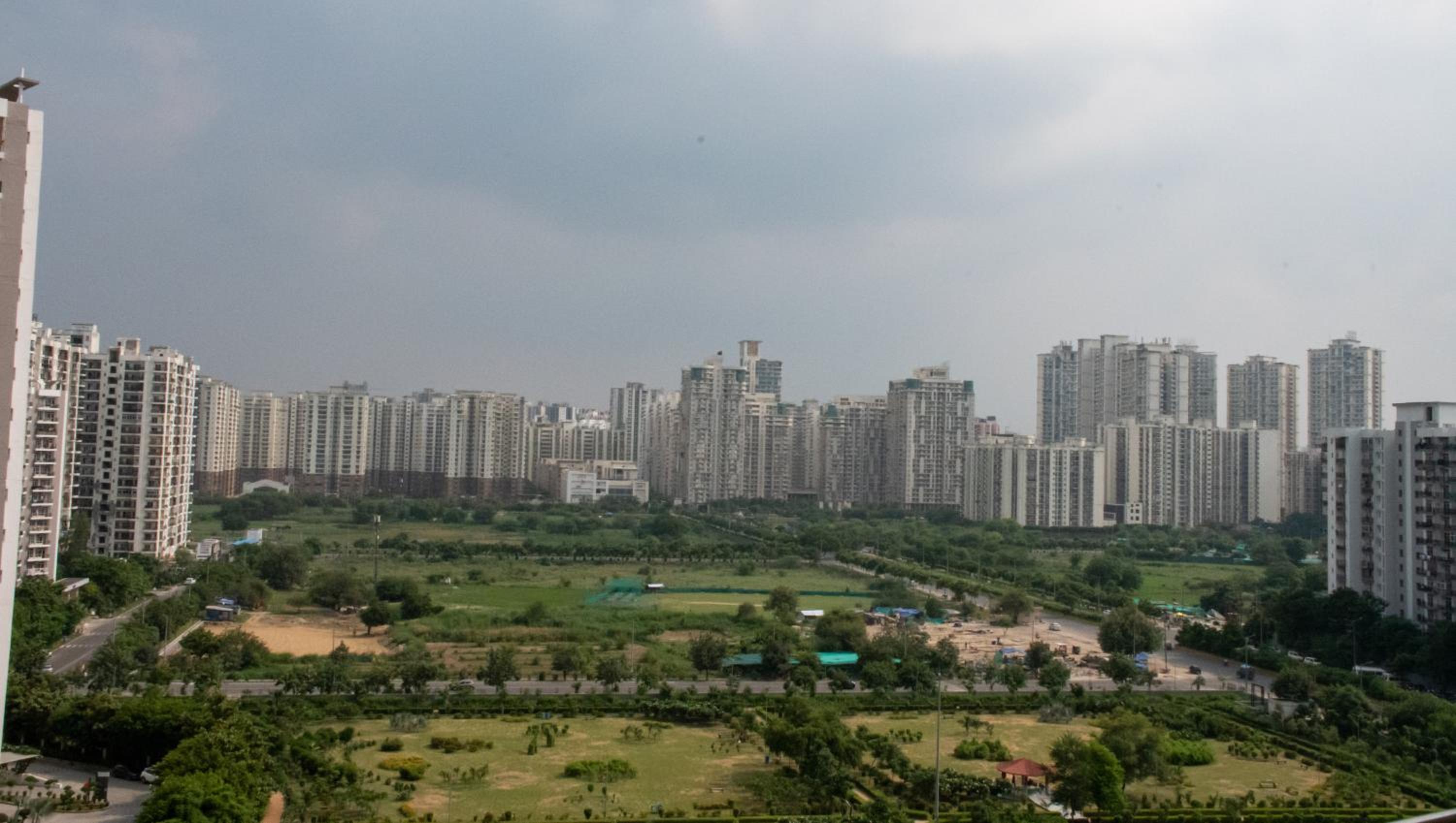 Minimalistic High Rise Stay-Couple Friendly view 2