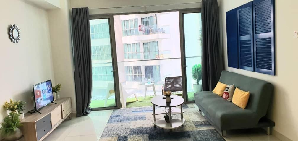 Regalia Luxury Suites KLCC - by Cozy Stay
