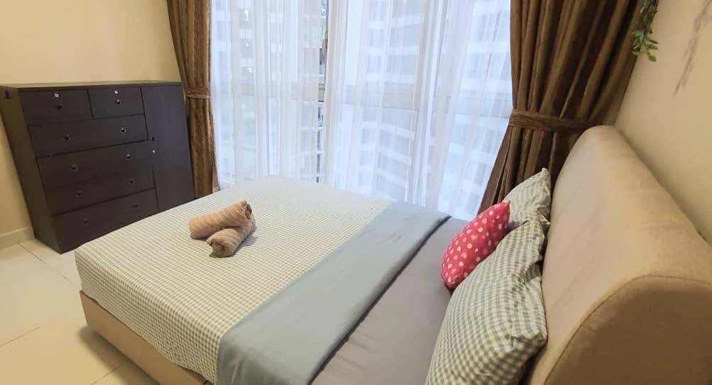 Regalia Luxury Suites KLCC - by Cozy Stay