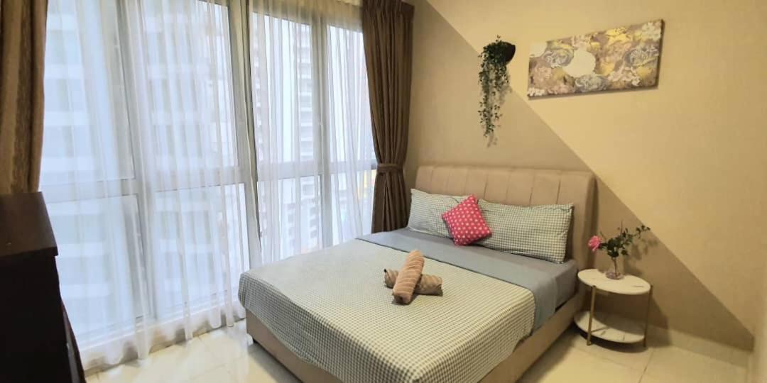 Regalia Luxury Suites KLCC - by Cozy Stay