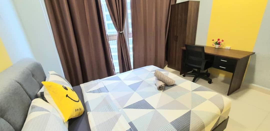 Regalia Luxury Suites KLCC - by Cozy Stay