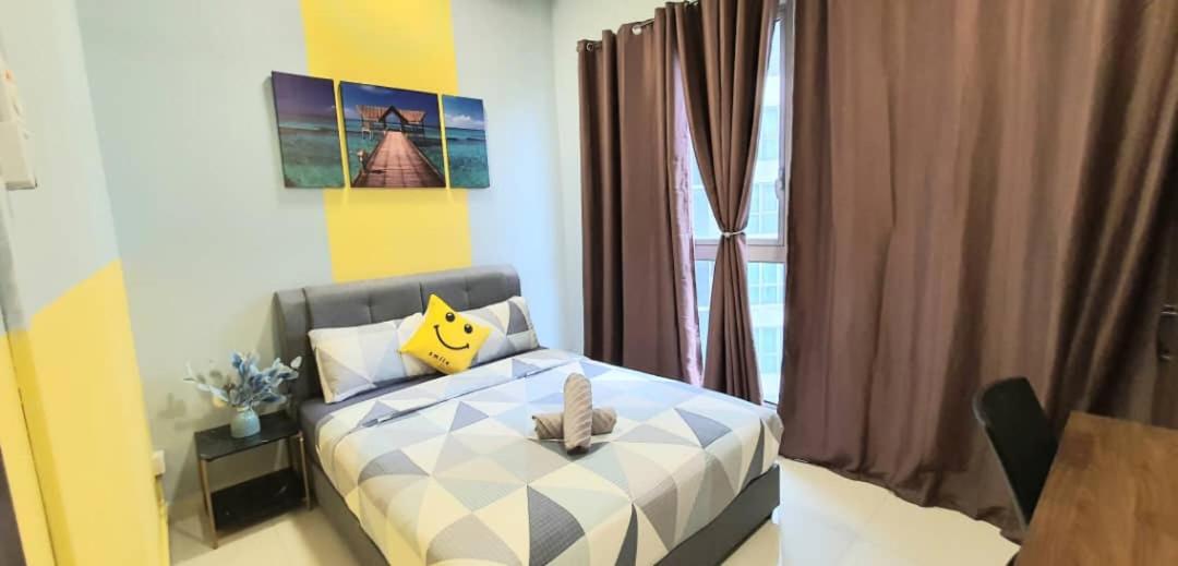Regalia Luxury Suites KLCC - by Cozy Stay