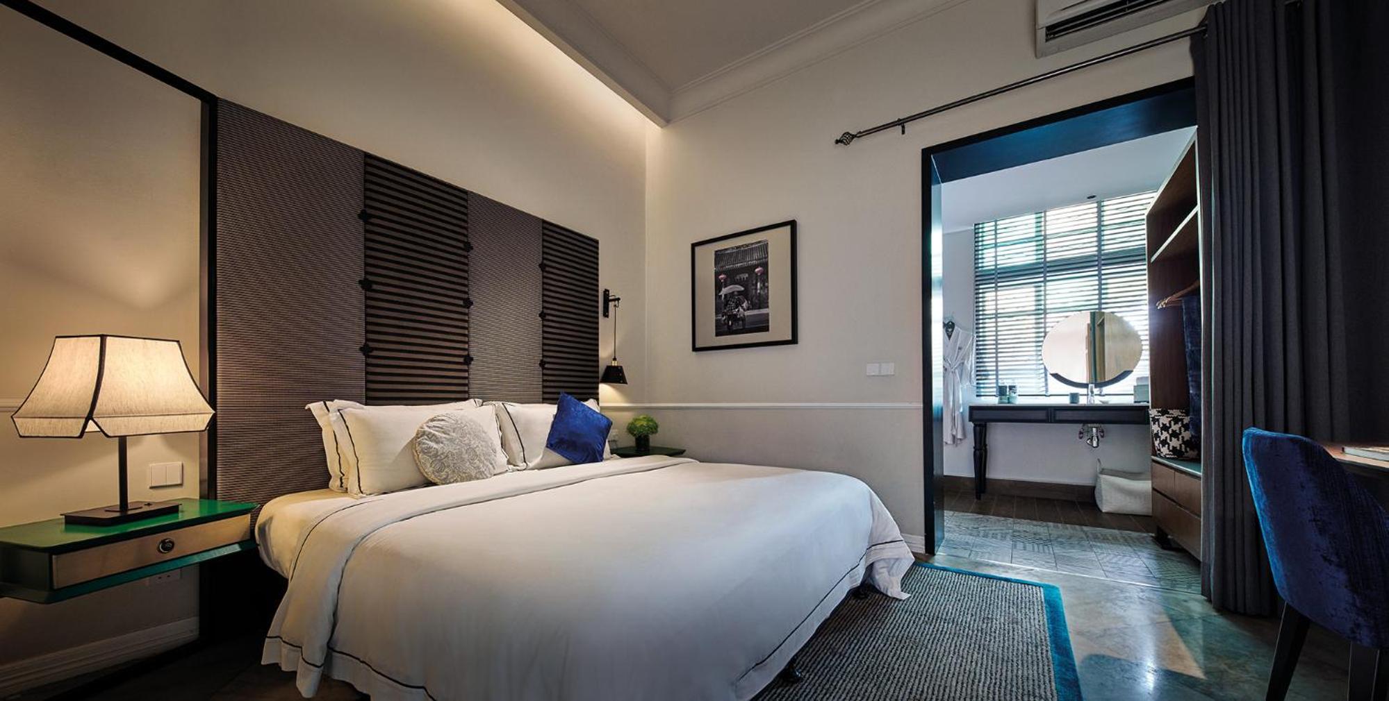 The Edison George Town