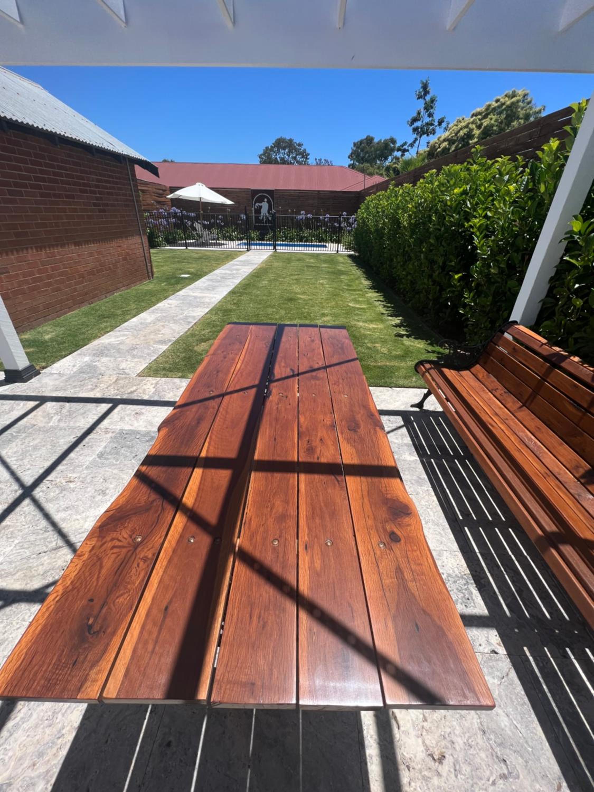 Macleay Cottage with plunge pool and local arts