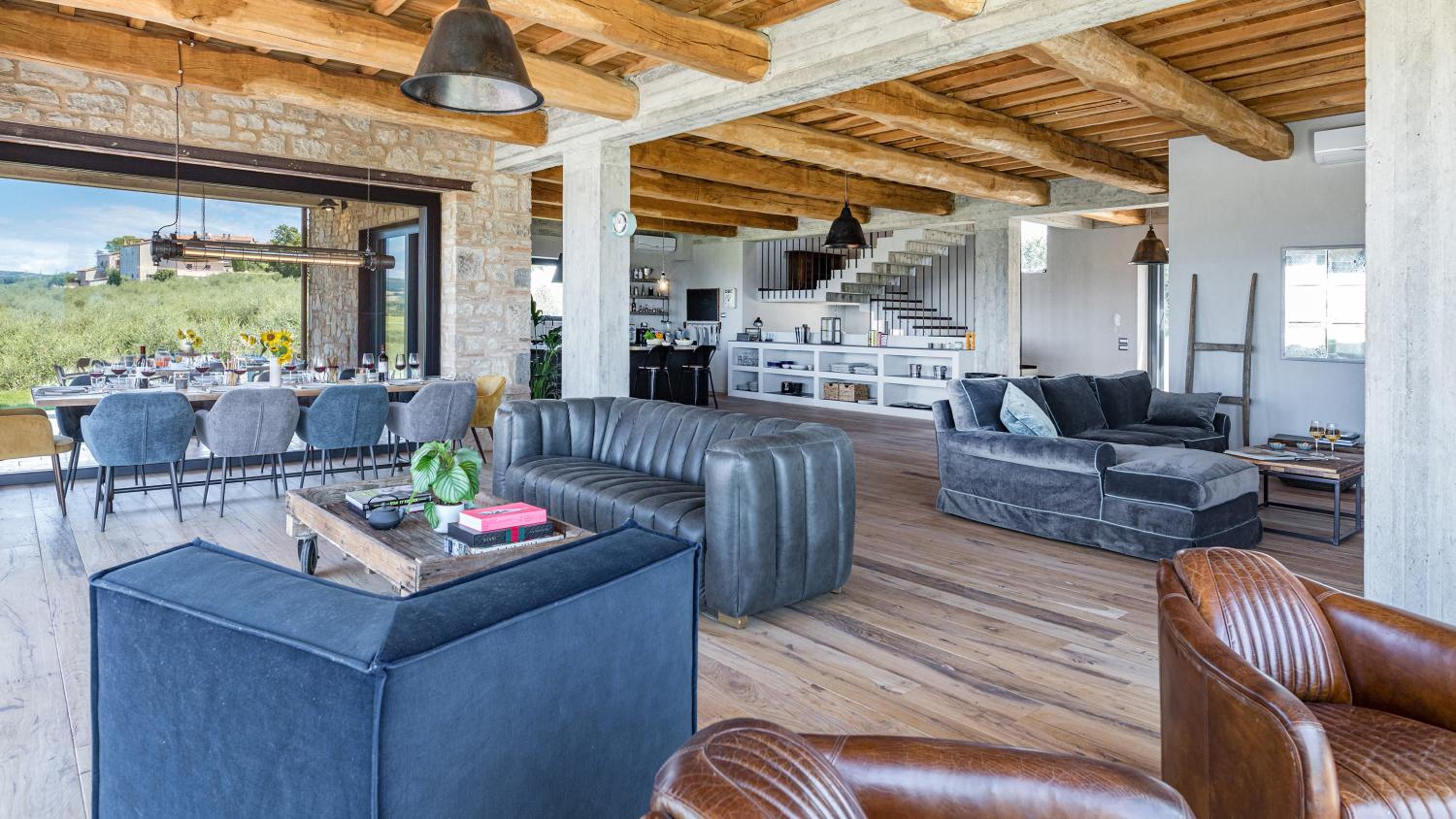 CASALE THE PLACE 6&2, Emma Villas