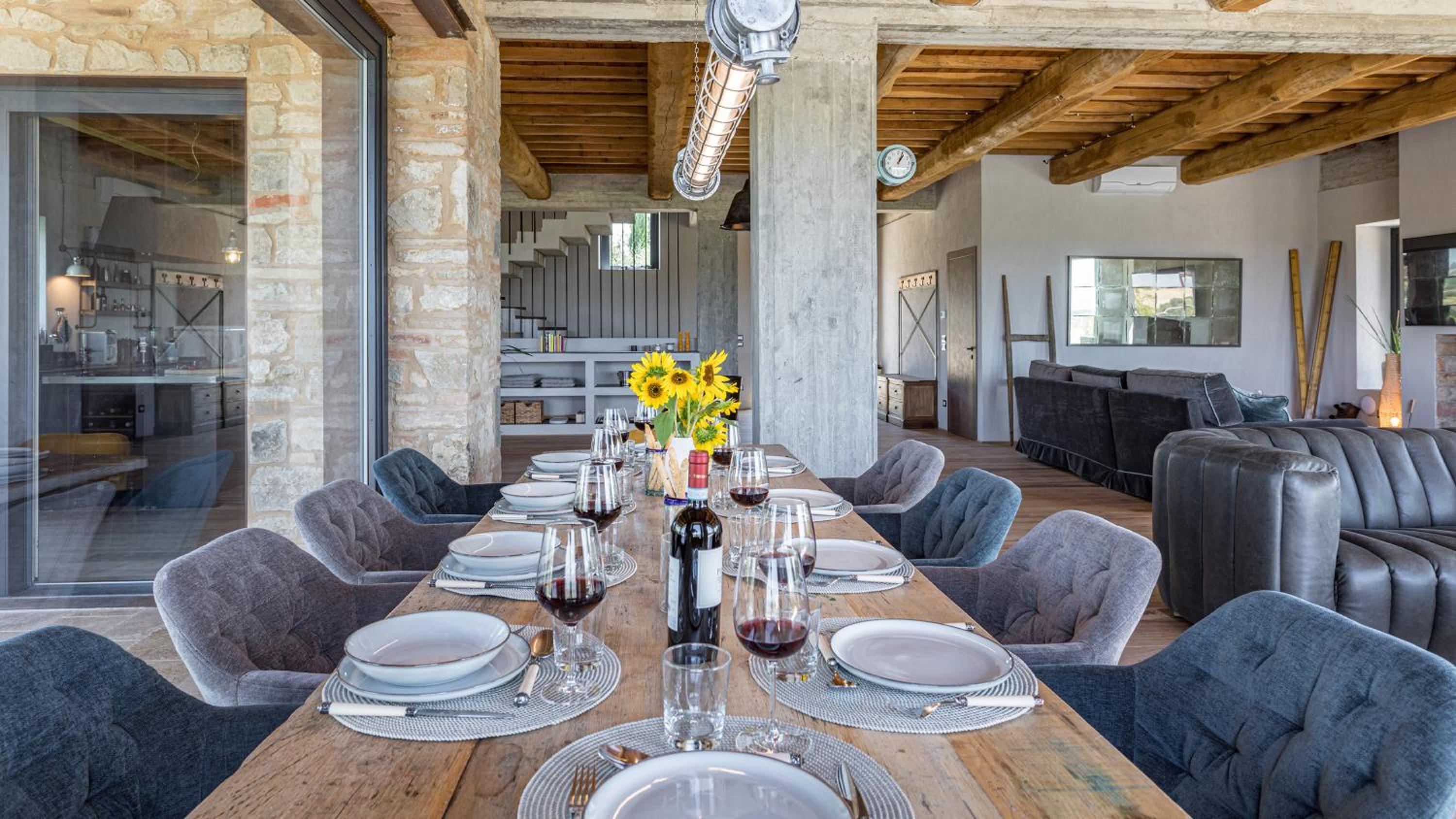 CASALE THE PLACE 6&2, Emma Villas
