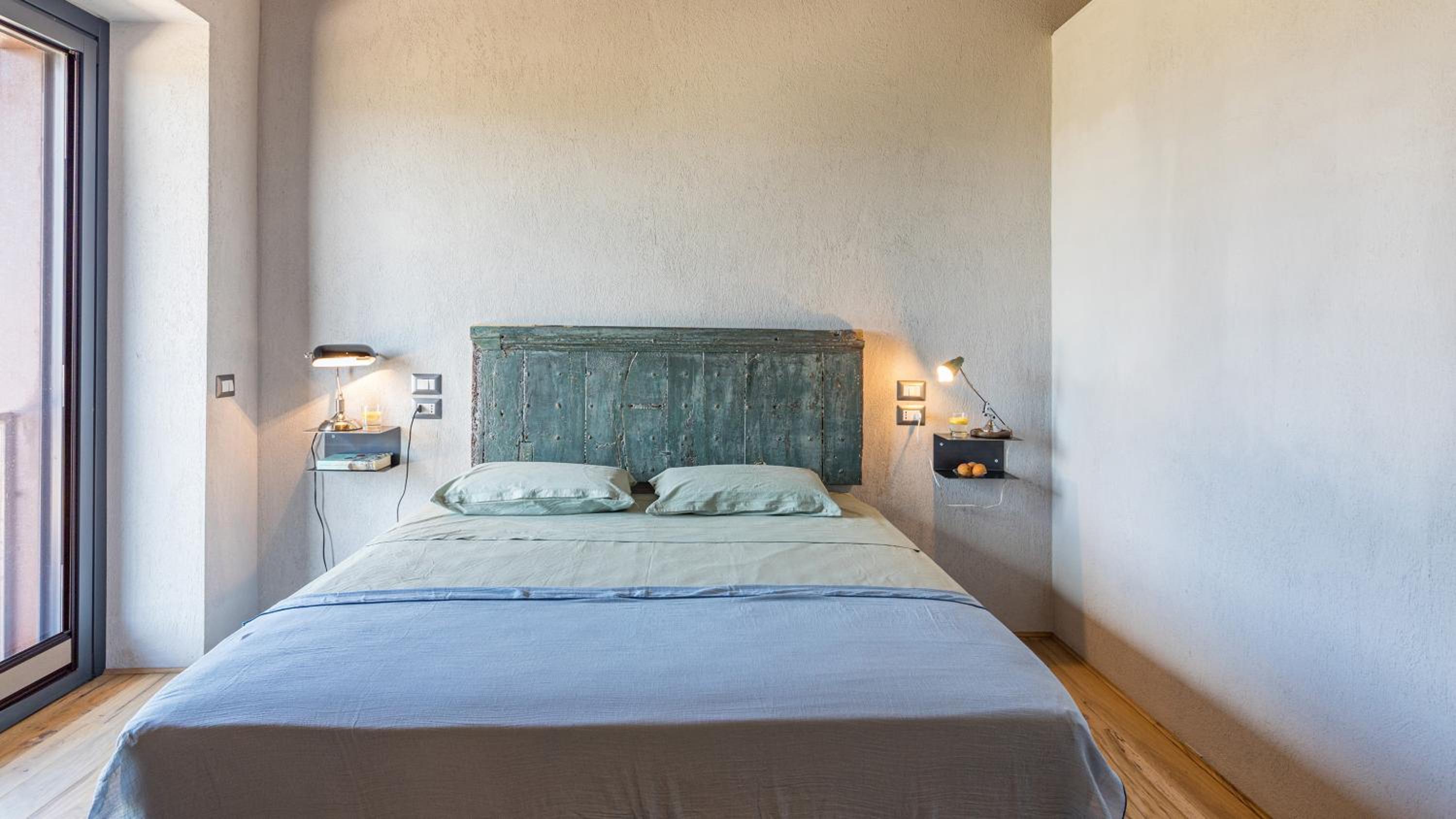 CASALE THE PLACE 6&2, Emma Villas