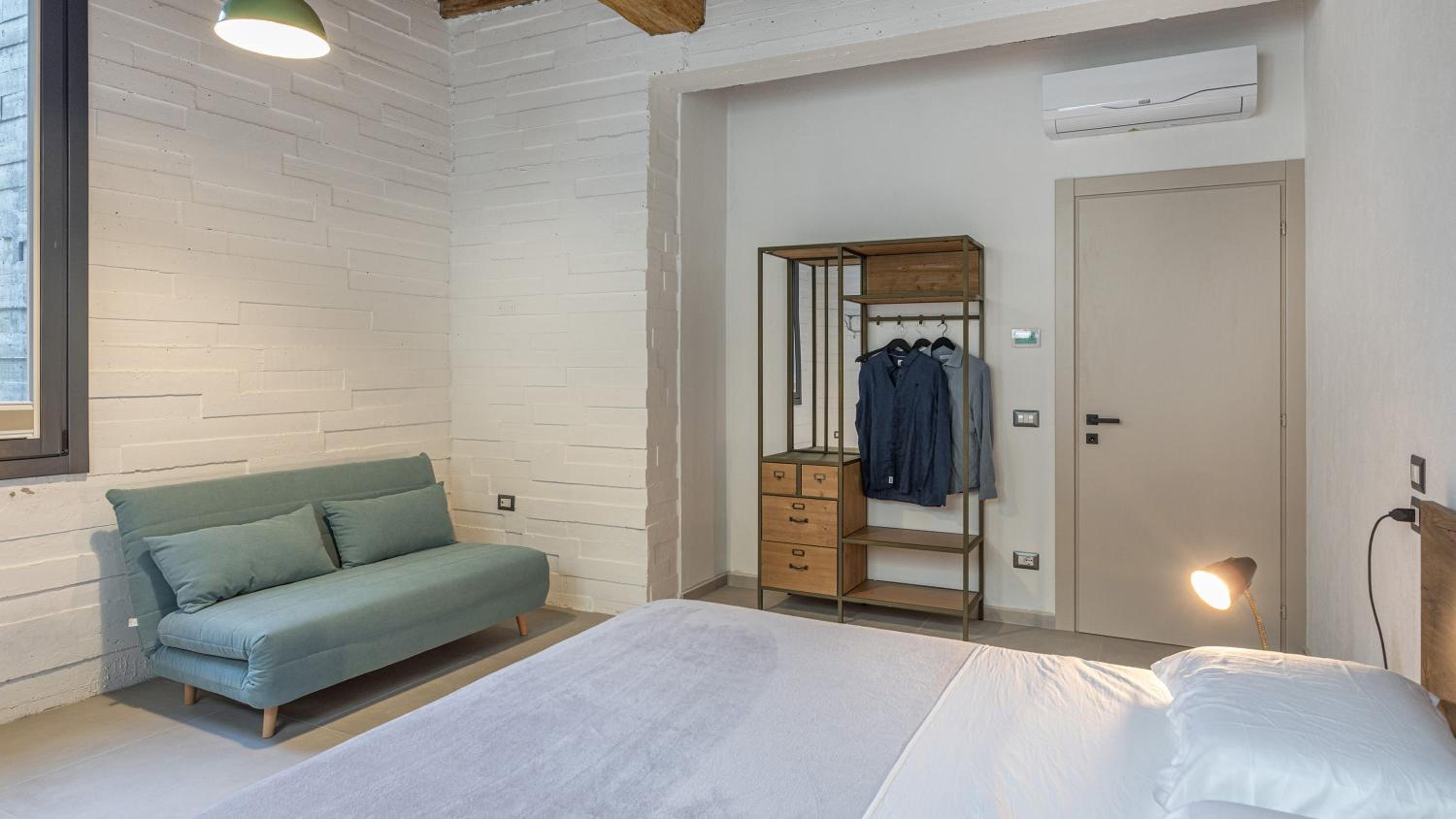 CASALE THE PLACE 6&2, Emma Villas