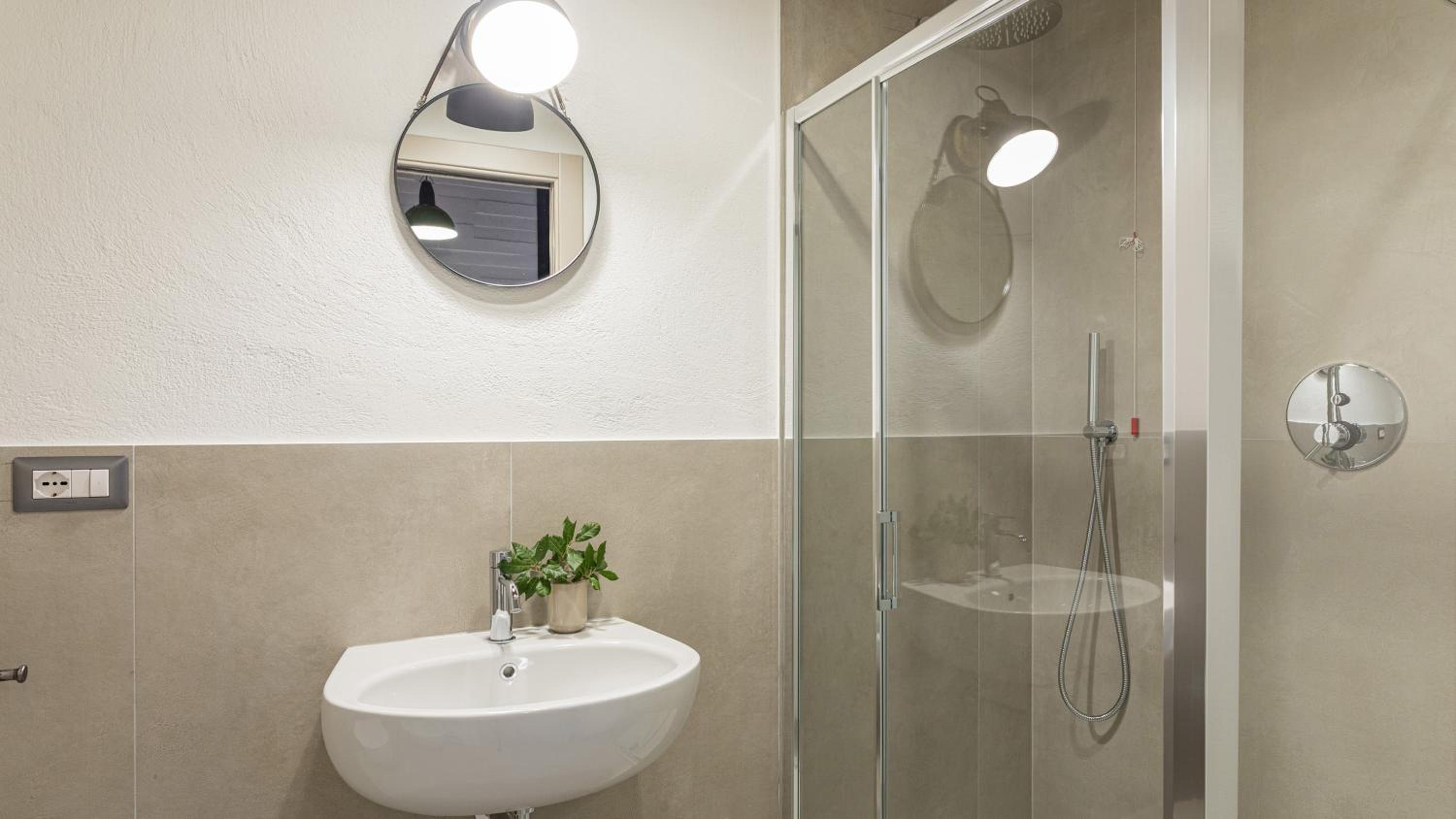 CASALE THE PLACE 6&2, Emma Villas