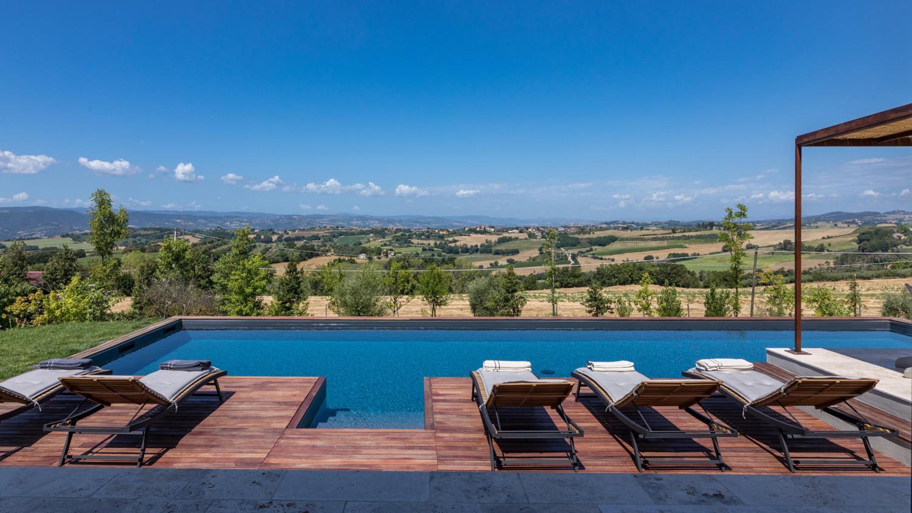 CASALE THE PLACE 6&2, Emma Villas