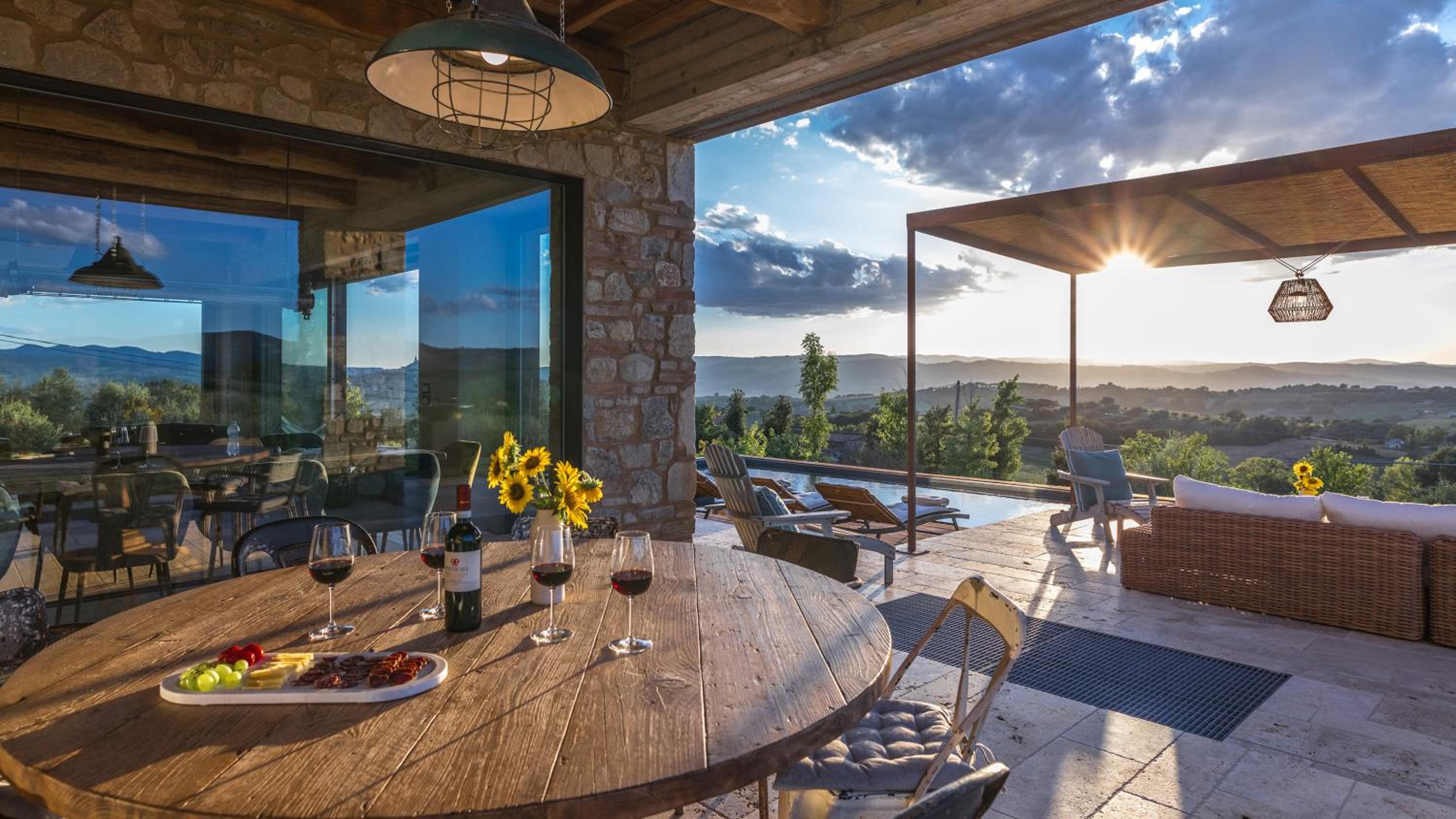 CASALE THE PLACE 6&2, Emma Villas
