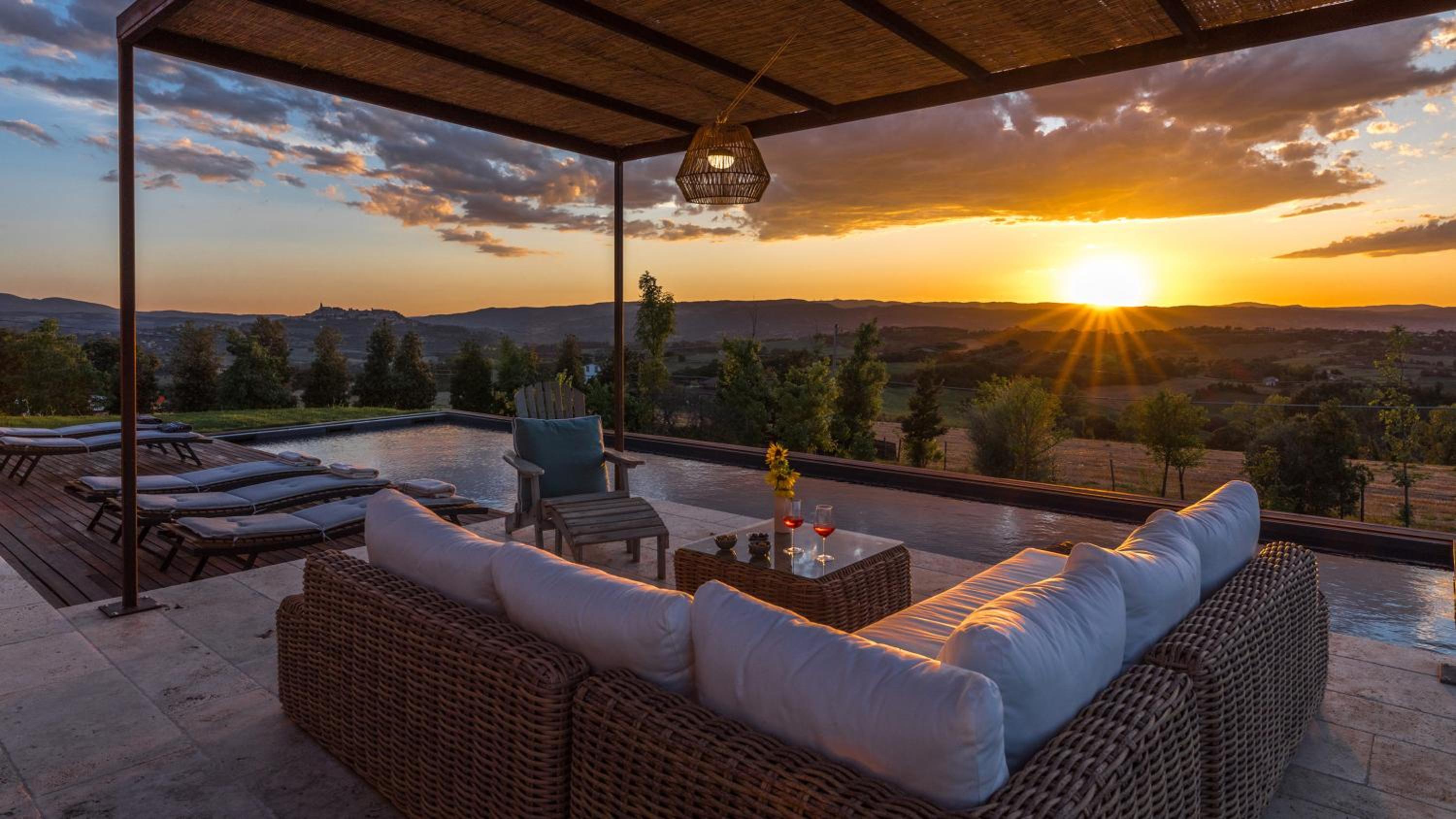 CASALE THE PLACE 6&2, Emma Villas