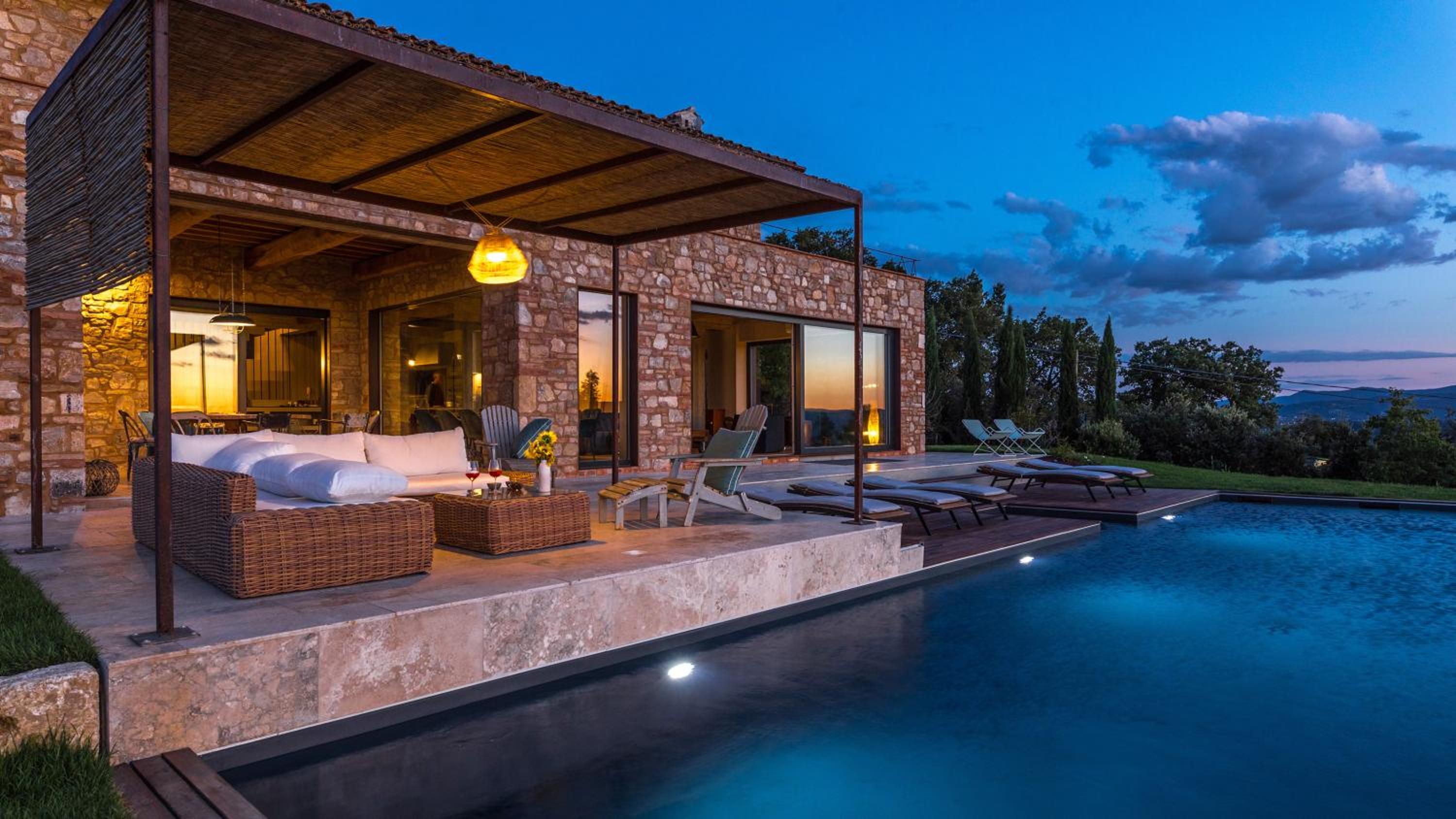 CASALE THE PLACE 6&2, Emma Villas