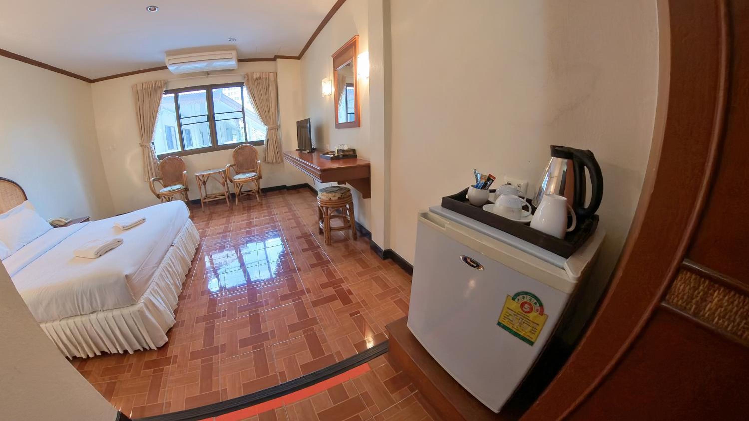 Roongruang Hotel