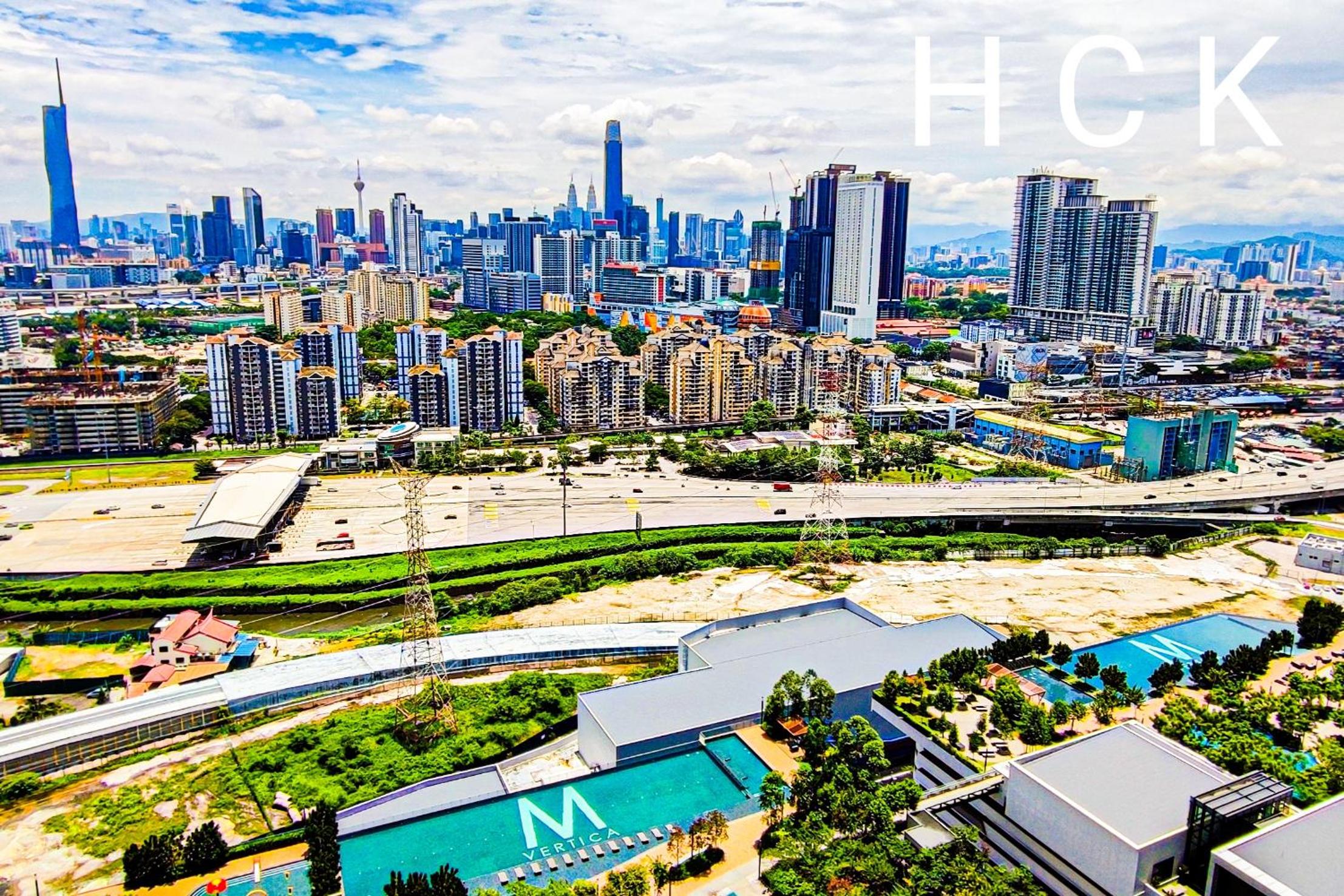 Gigantic KL View at M-Vertica Residence by HCK