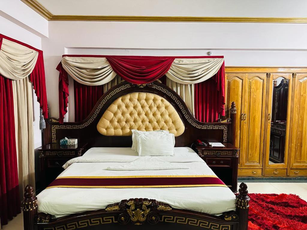 Hotel Heaven Inn