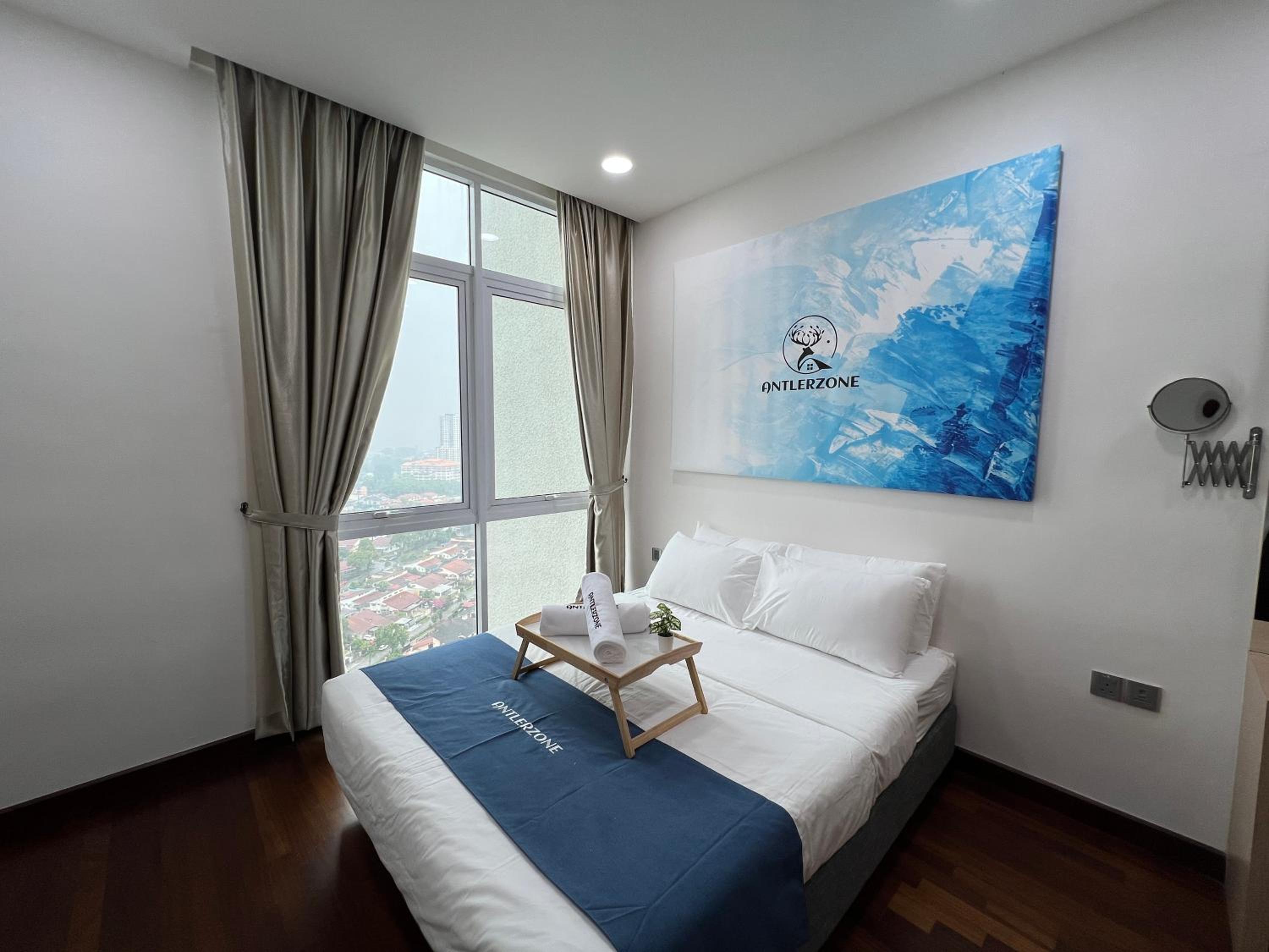 Paragon Suite Homestay by Antlerzone