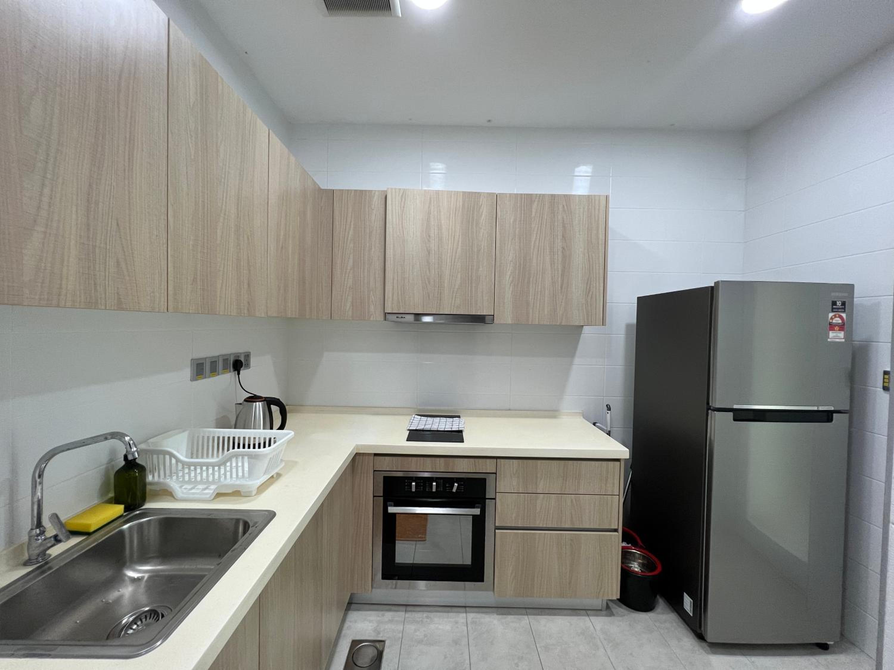 Paragon Suite Homestay by Antlerzone