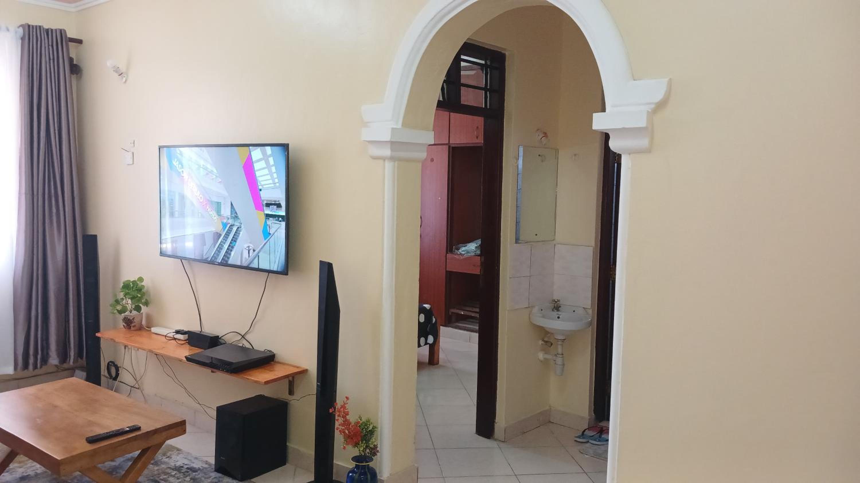 AirBnB one bedroom at Bamburi-Mwembeni Mombasa view 3