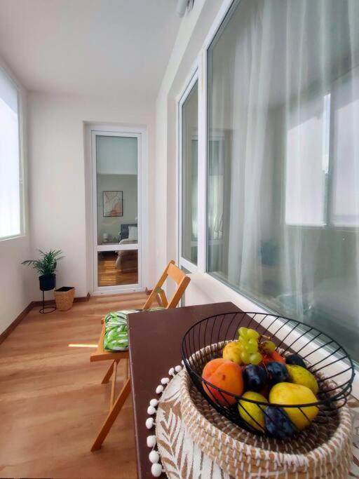 Specious Modern Apartment
