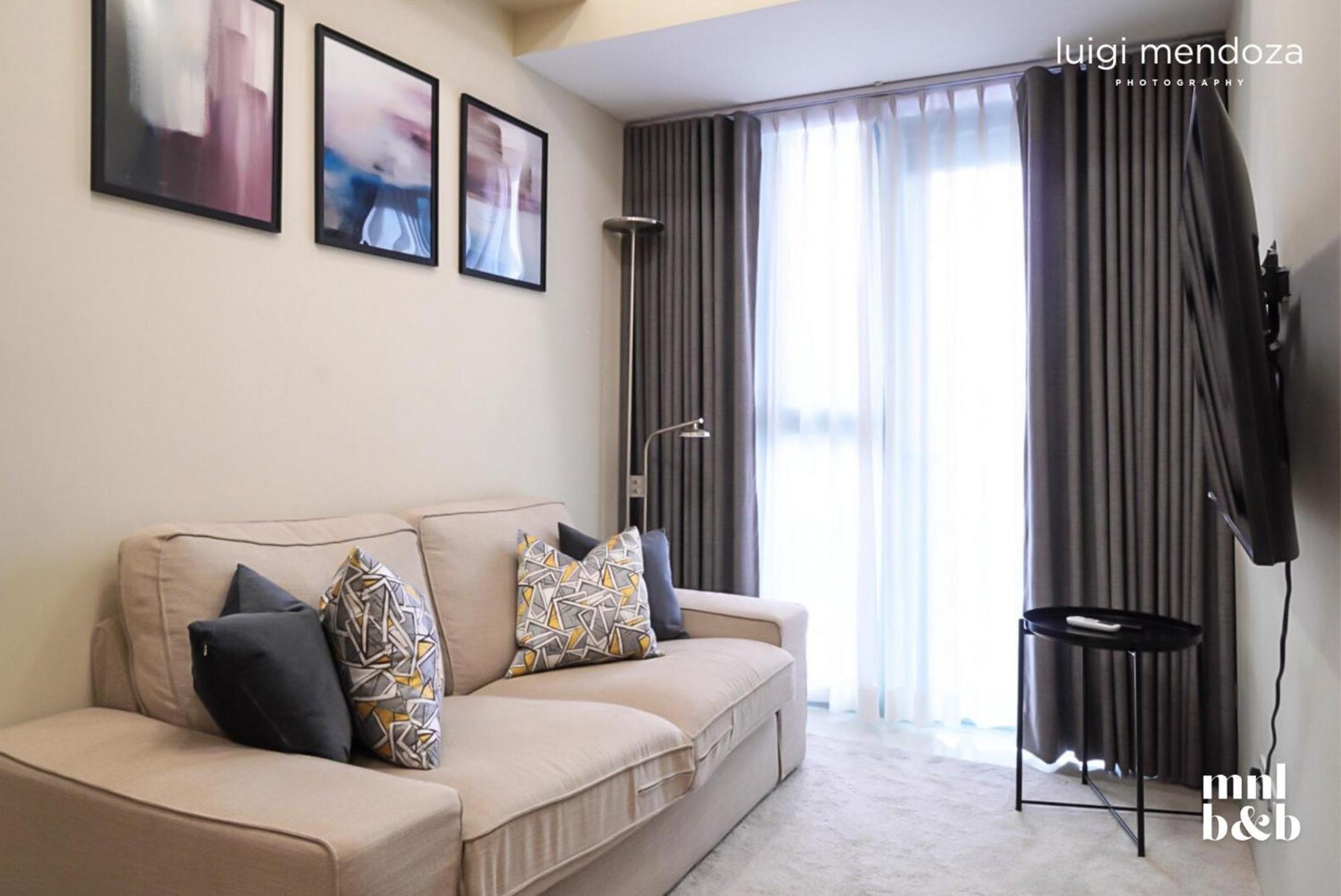 Cozy 1BR in Uptown Parksuites T2 bgc Tag view 2