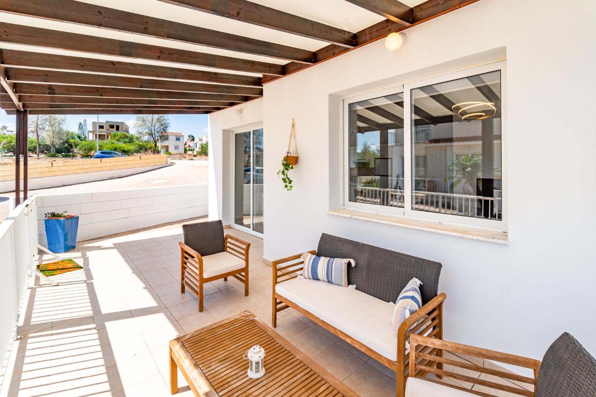 Villa Daphne by Ezoria Villas