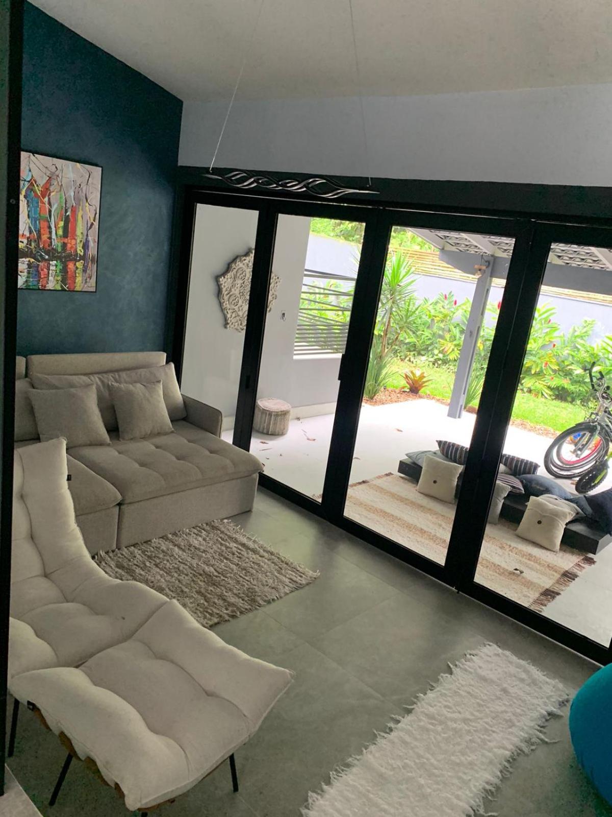 Casa térrea com acessibilidade em Juquehy com piscina climatizada e hidromassagem