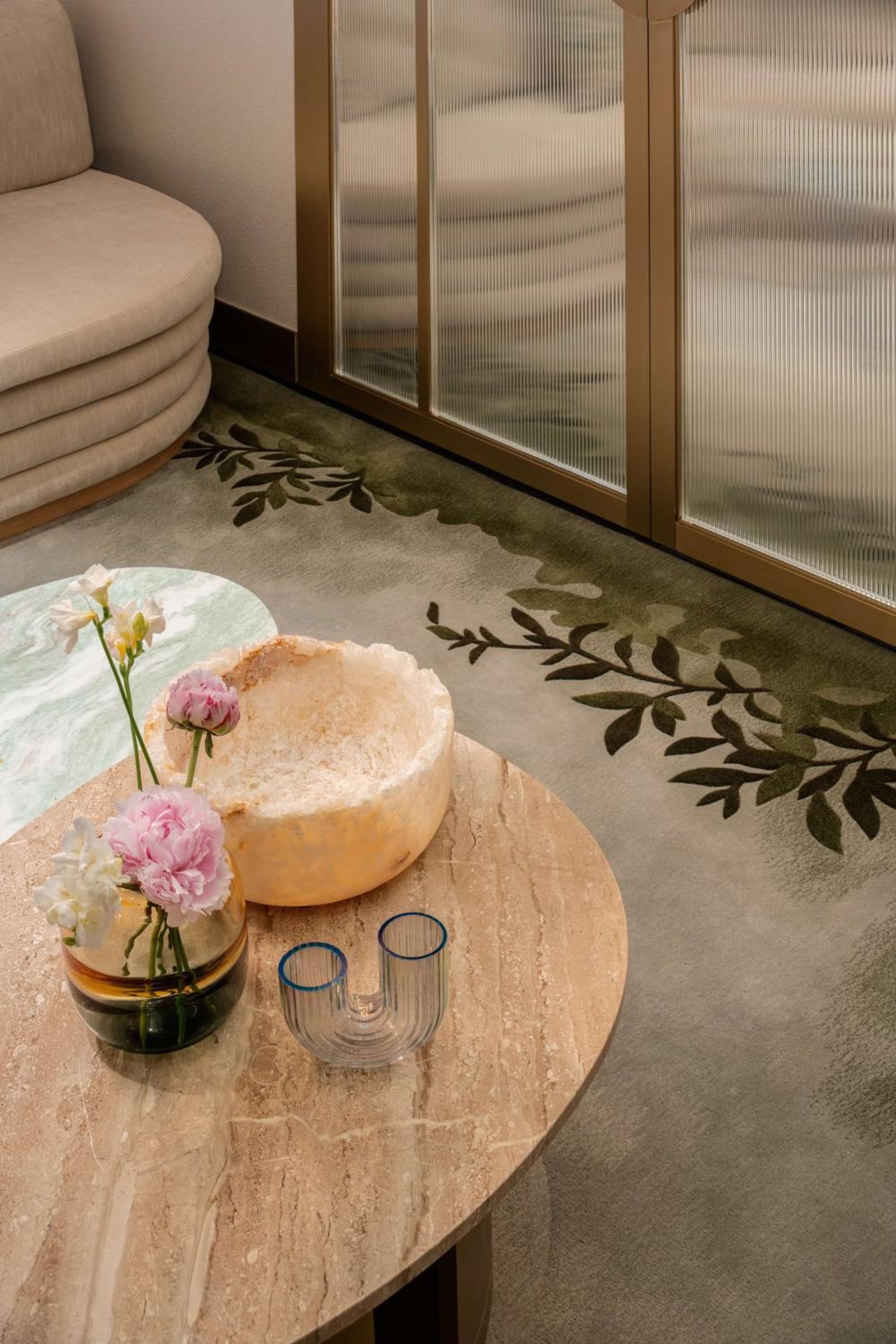 Island Shangri-La, Hong Kong