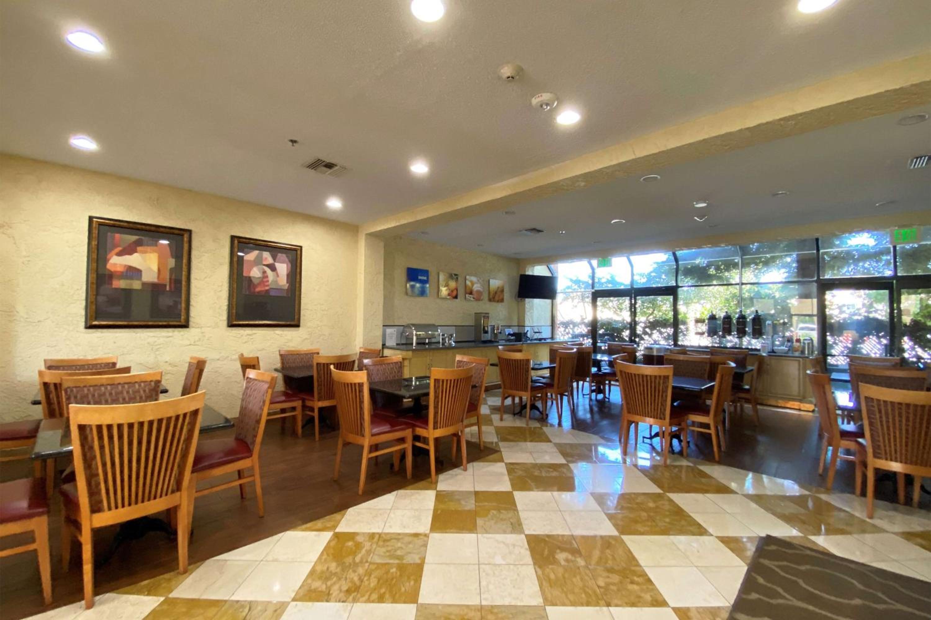 San Jose Vacations - Wyndham Garden Newark Fremont Silicon Valley - Property Image 4
