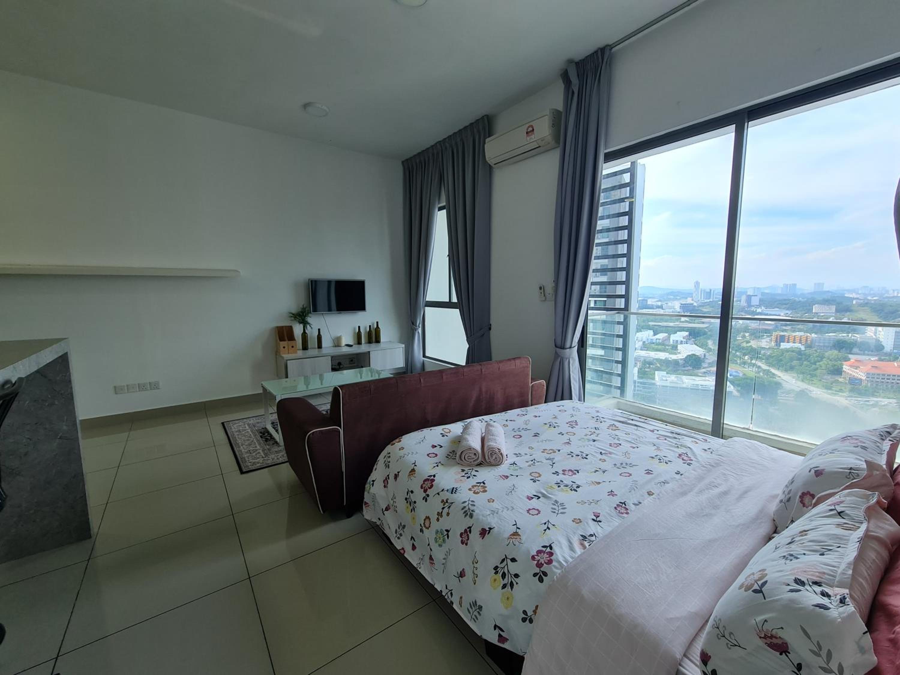 Hideaway at Cybersquare photo 3
