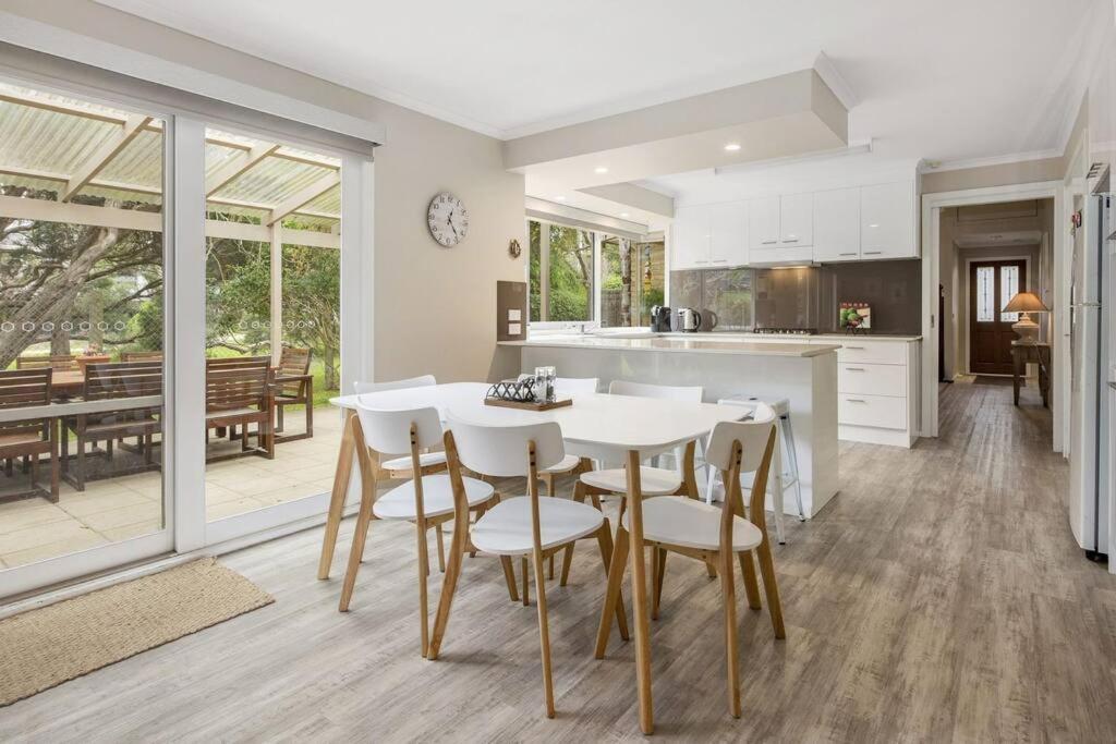 BLAIRGOWRIE HILLTOP...perfect price & location.