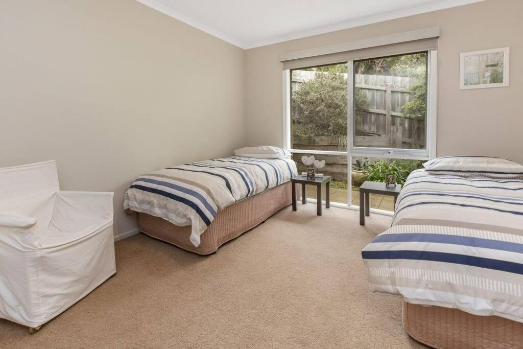 BLAIRGOWRIE HILLTOP...perfect price & location.