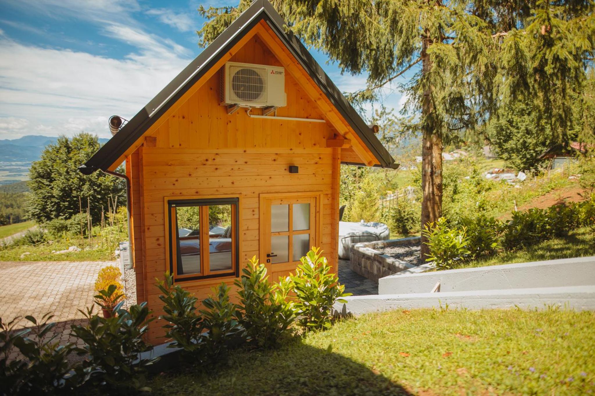 Med smrekami - Studio apartment with Chalet, Sauna and Jacuzzi
