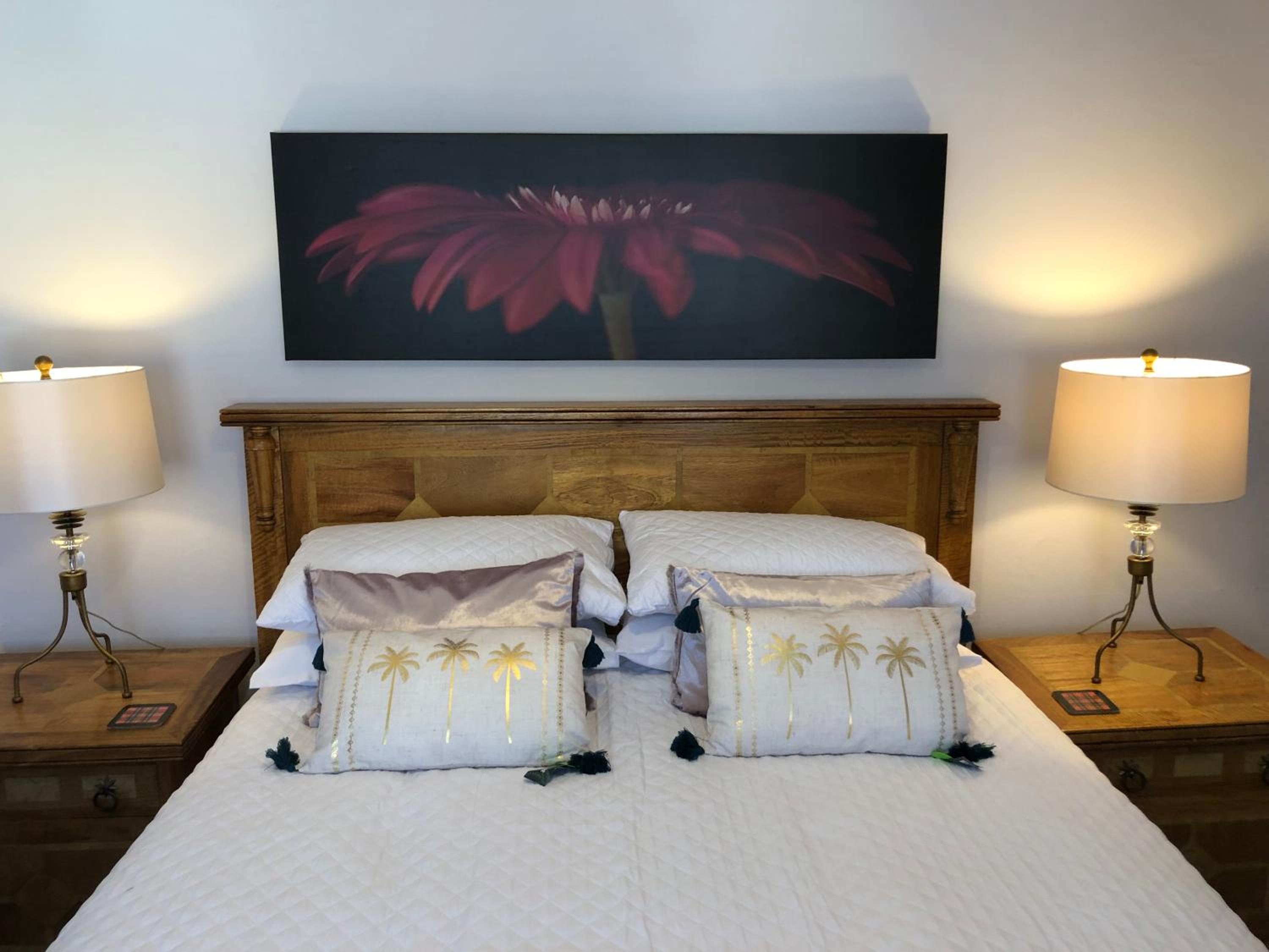 1 Bed Flat - Sleeps 2 - Parking - Wifi
