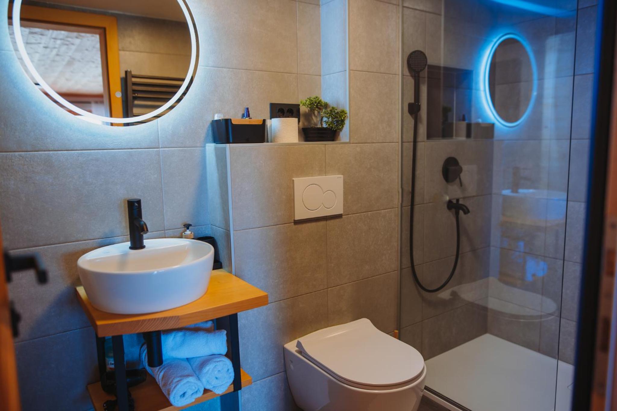 Med smrekami - Studio apartment with Chalet, Sauna and Jacuzzi
