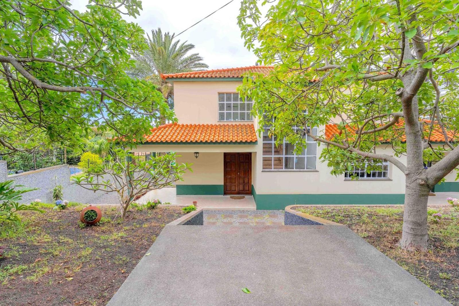 Hotel VILLA LEONARDO - Image 1