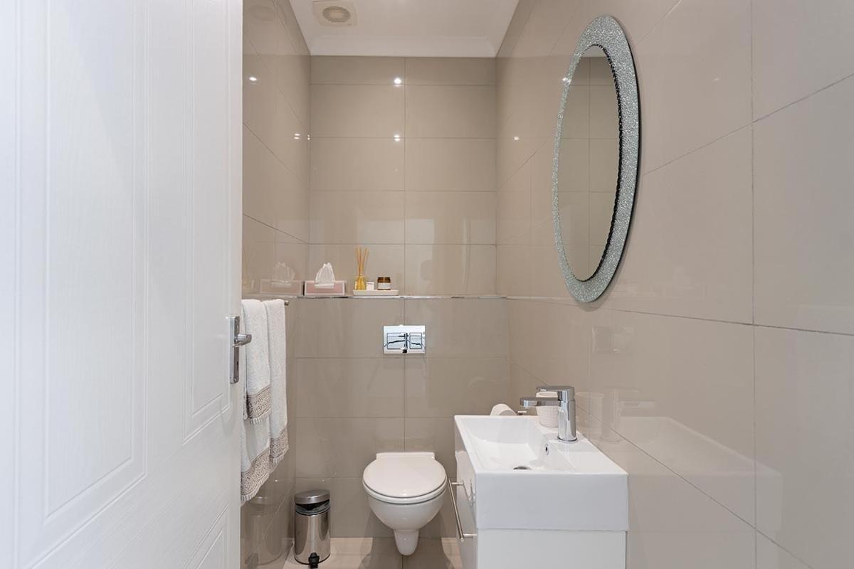 Stunning Sea View Apartment - Camps Bay