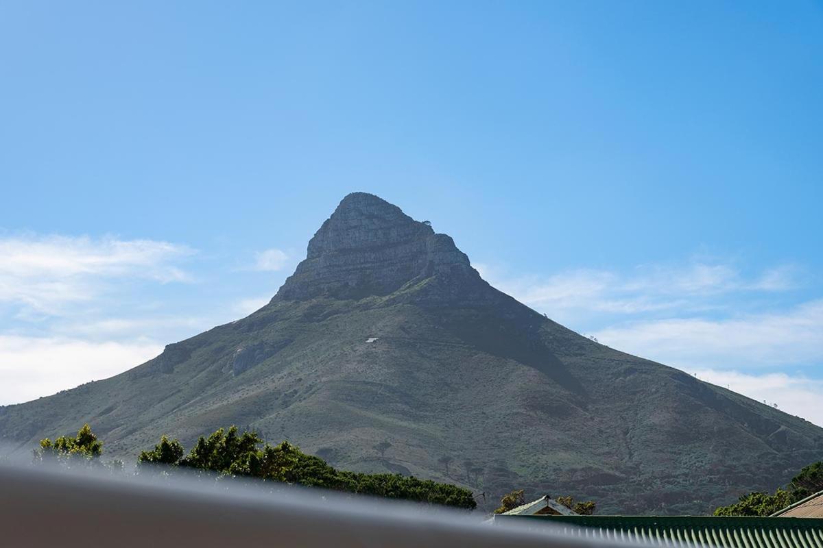 Stunning Sea View Apartment - Camps Bay