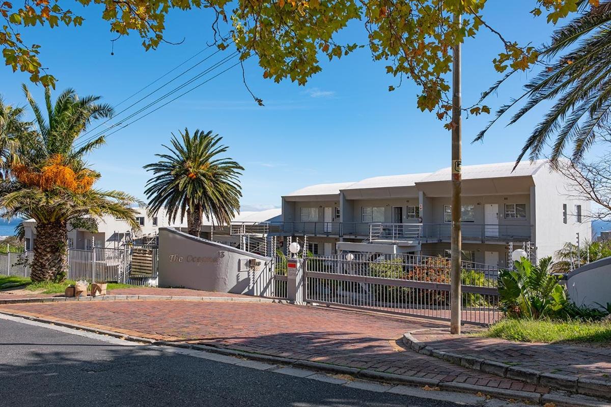 Stunning Sea View Apartment - Camps Bay