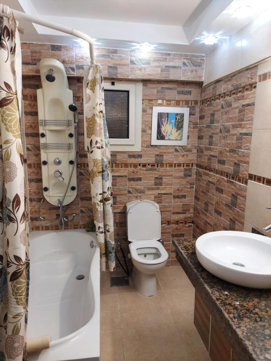 شقه بالقاهرة سوبر لوكس 3 غرف نوم بالقاهرة بالقطامية مدينة نصر Exceptional three bedroom apartment, Palm city Compound, Katamya, Ring Road, Cairo, Egypt