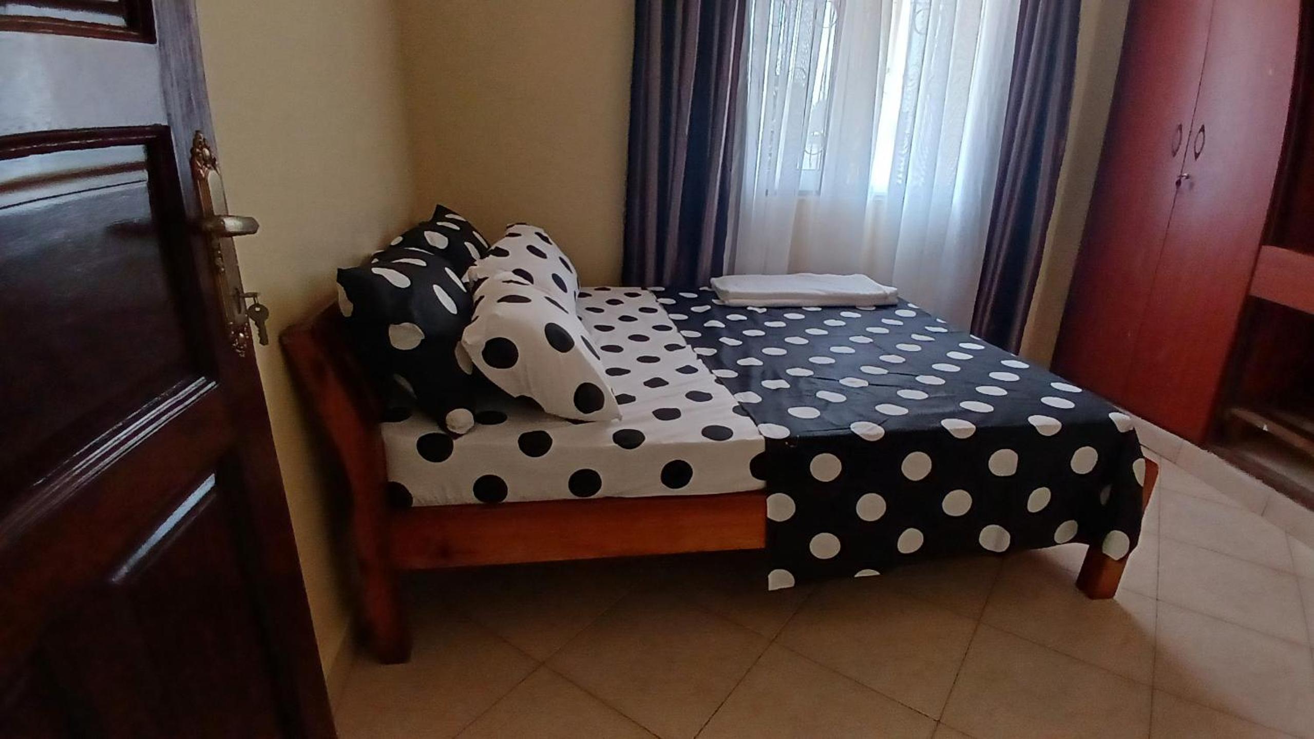 one bedroom apartment situated in Mombasa Bamburi-Mwembeni view 2