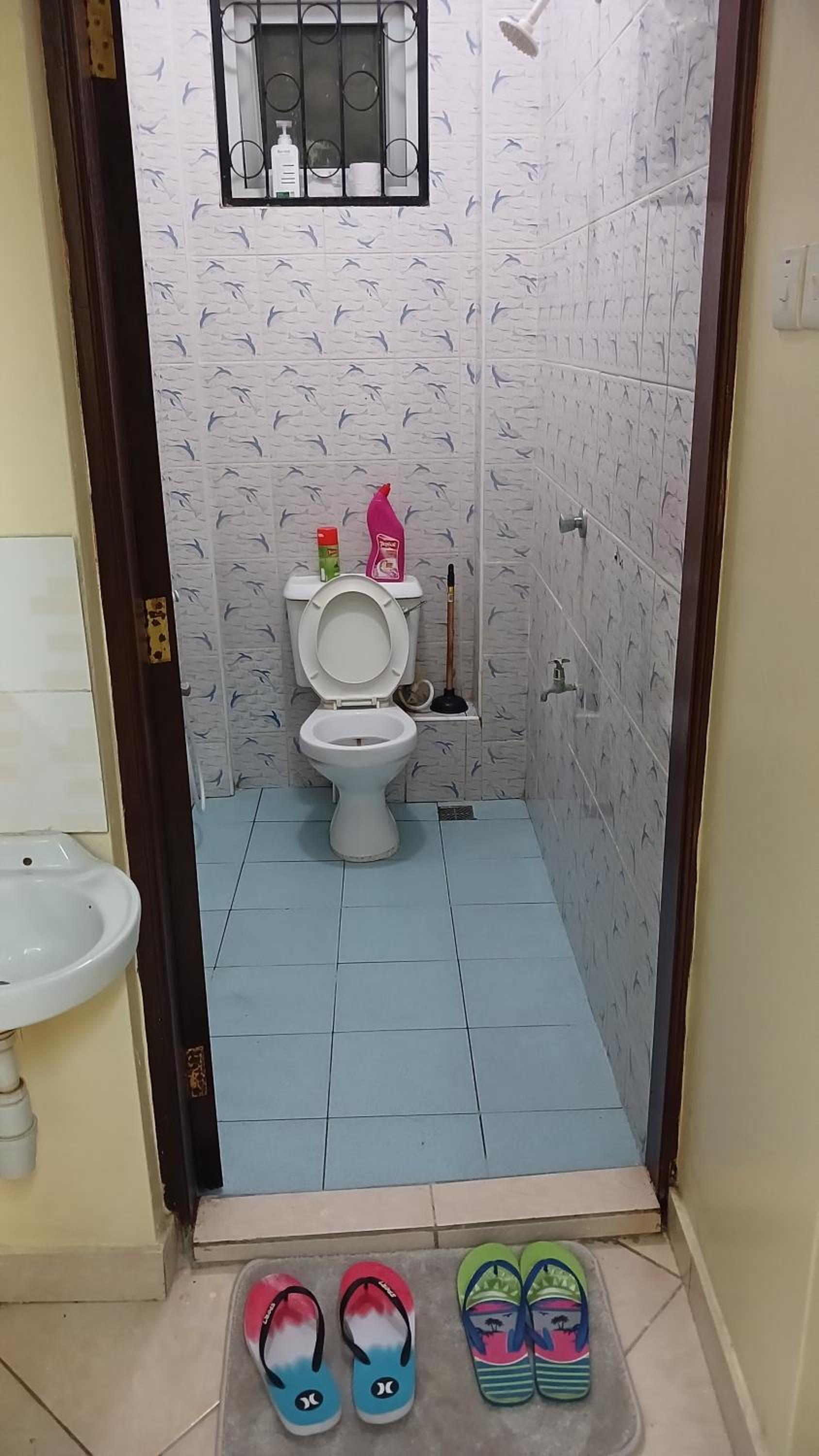 one bedroom apartment situated in Mombasa Bamburi-Mwembeni view 4