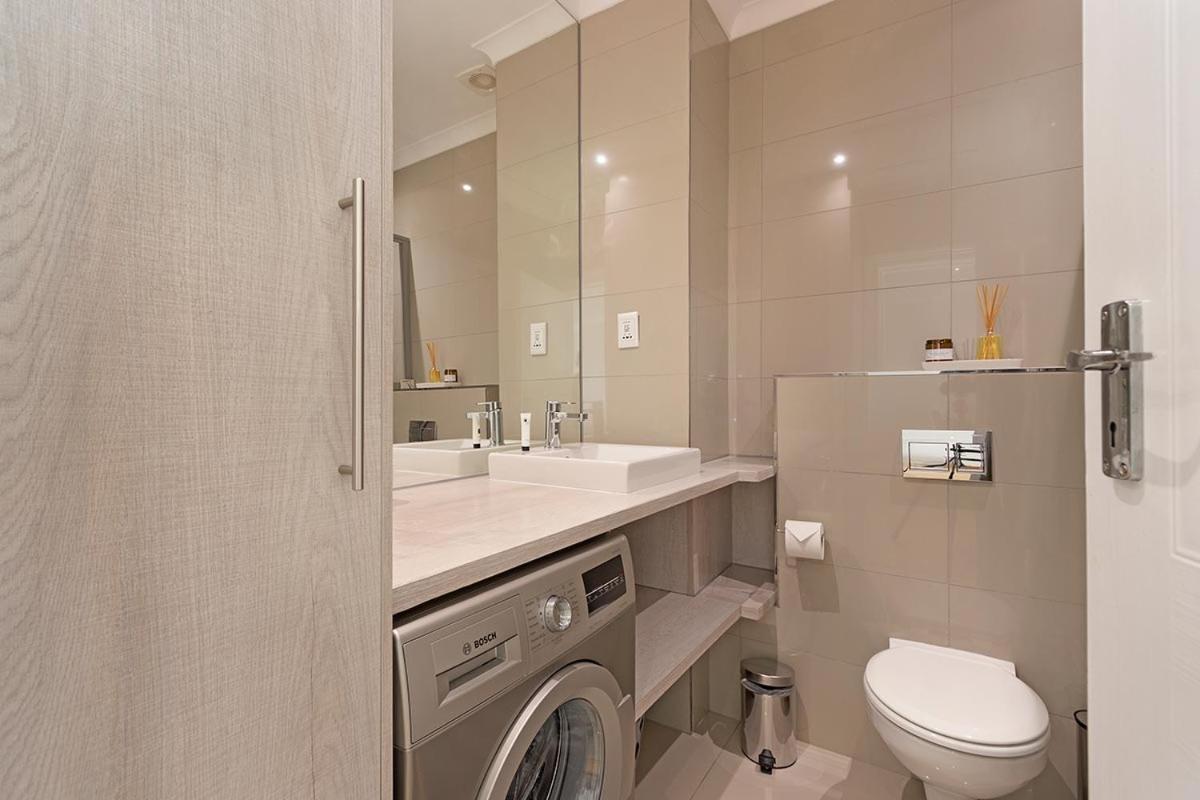 Stunning Sea View Apartment - Camps Bay