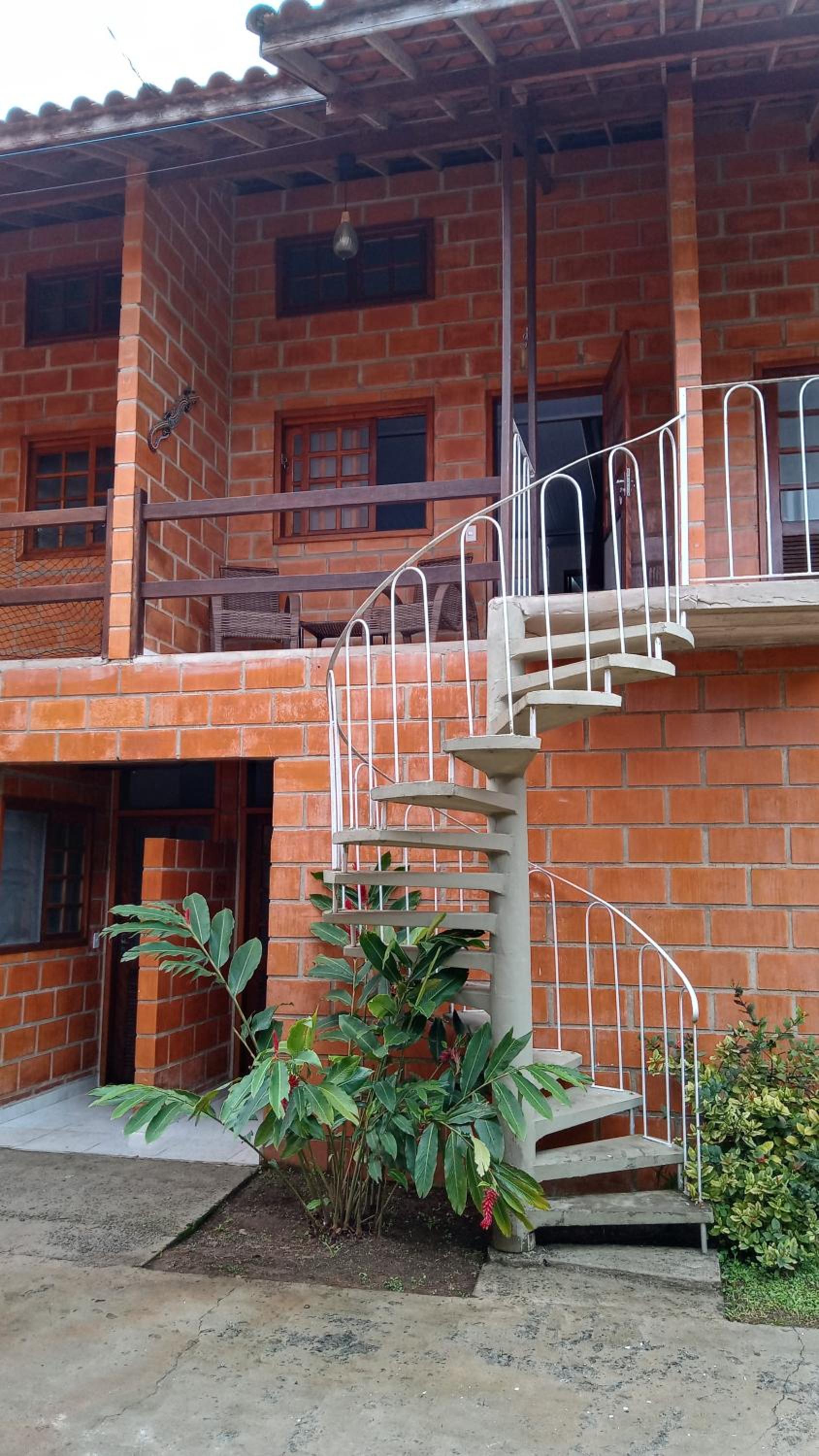 Apto Duplex Condomínio Maranduba Ville II Sapê a 100 mts da praia