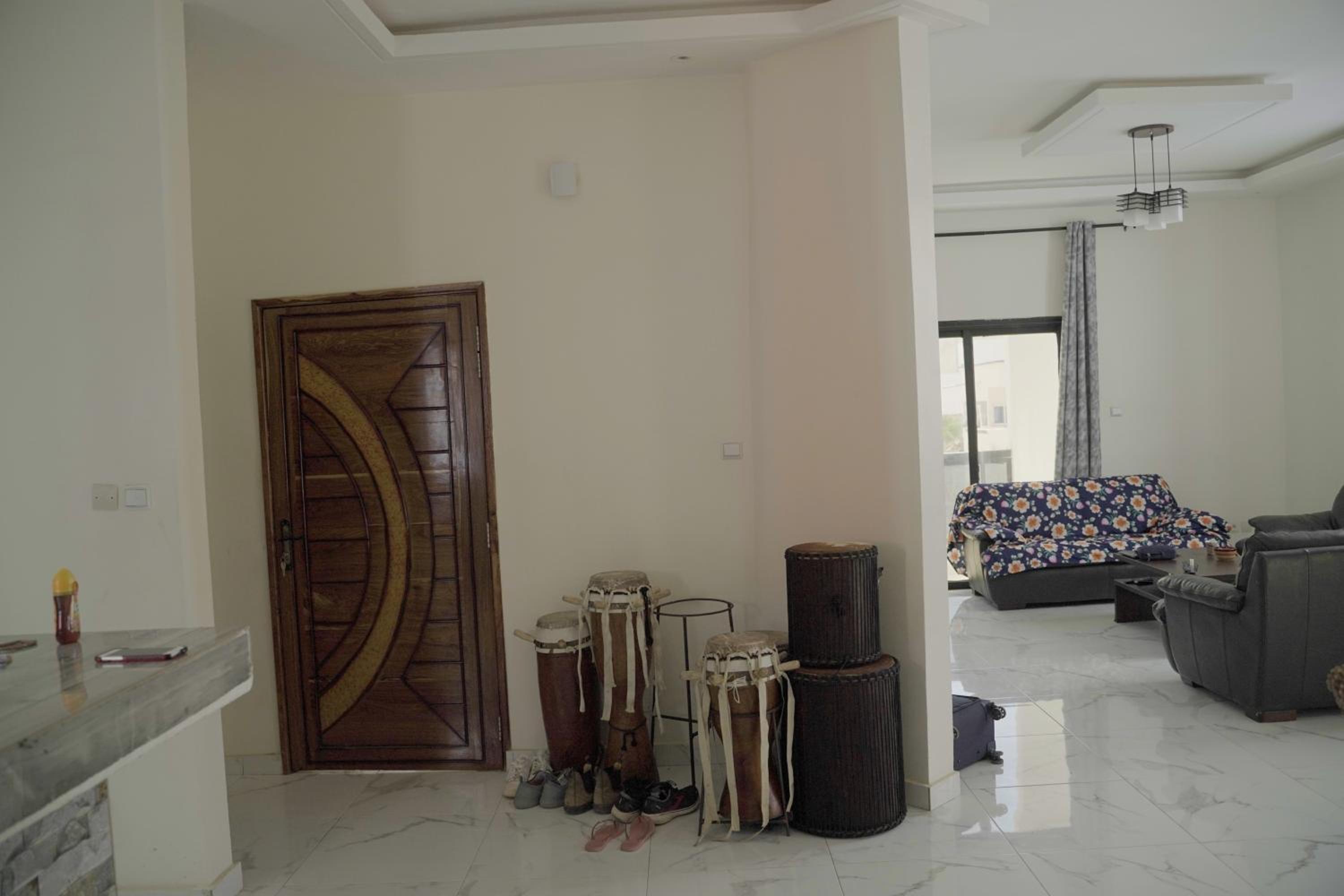 Appartement entier proche de la plage Yoff BCEAO A2 view 3