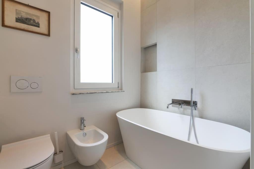 Contempora - 2-beds, 2 baths with balcony - Guastalla